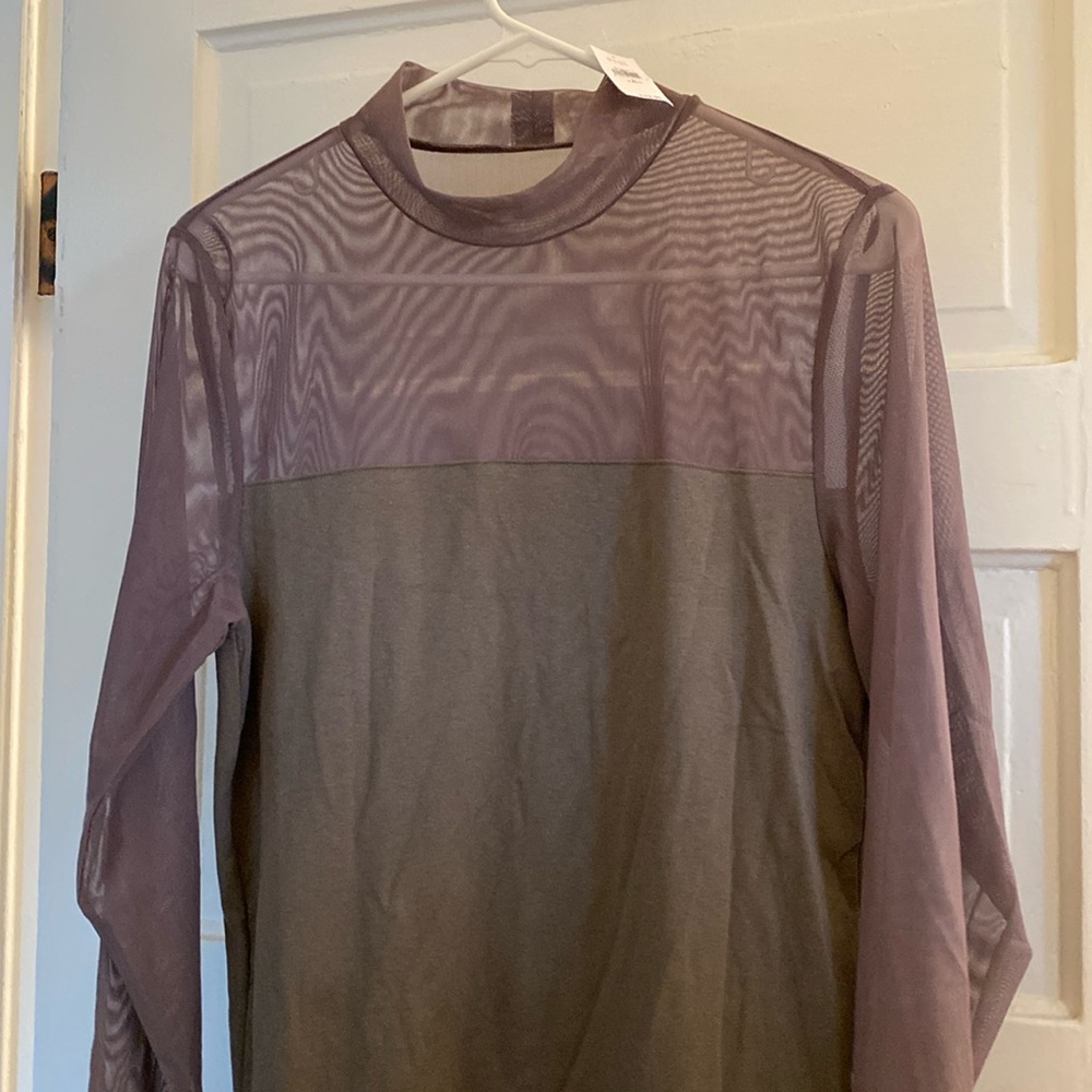 Gap shirt